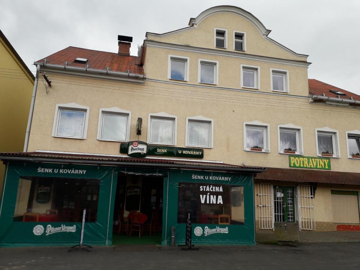 Šenk U Kovárny Mariánské Lázně Esterno foto