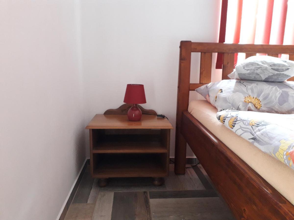Šenk U Kovárny Mariánské Lázně Esterno foto